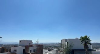 Terreno en venta en Cumbres del lago